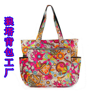 煙臺電腦背包廠 專業(yè)定制背包LOGO，報價與圖片展示